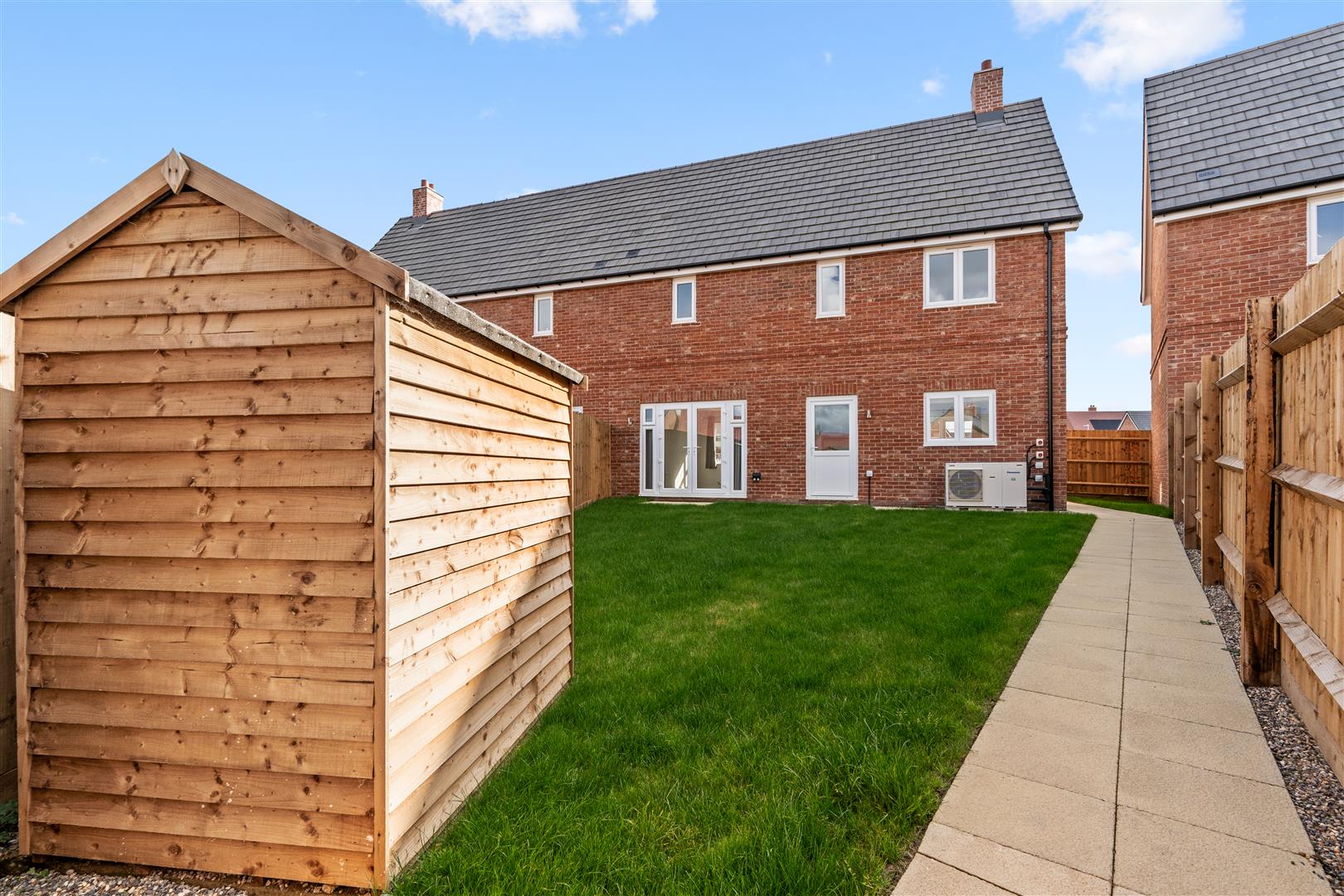 3 bed property in Saddle Close, Braintree